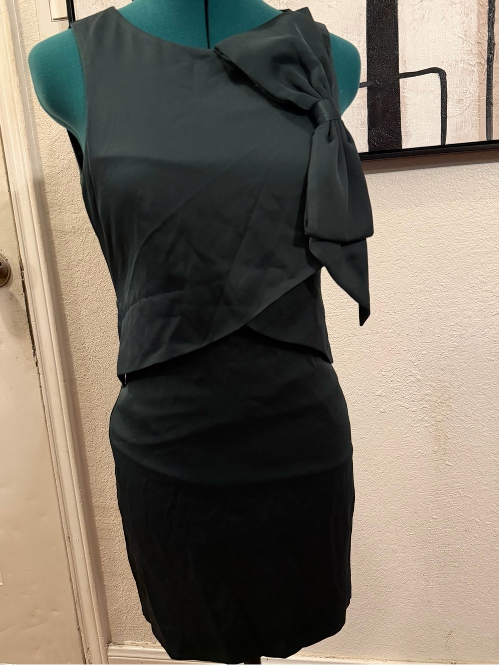 bebe Dark Green Bow-Accent Sleeveless Mini Dress